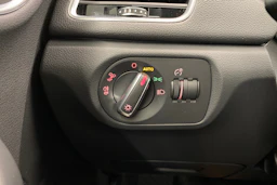 valkoinen Audi Q3 2018 kuva 20.