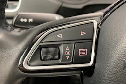 valkoinen Audi Q3 2018 kuva 22.