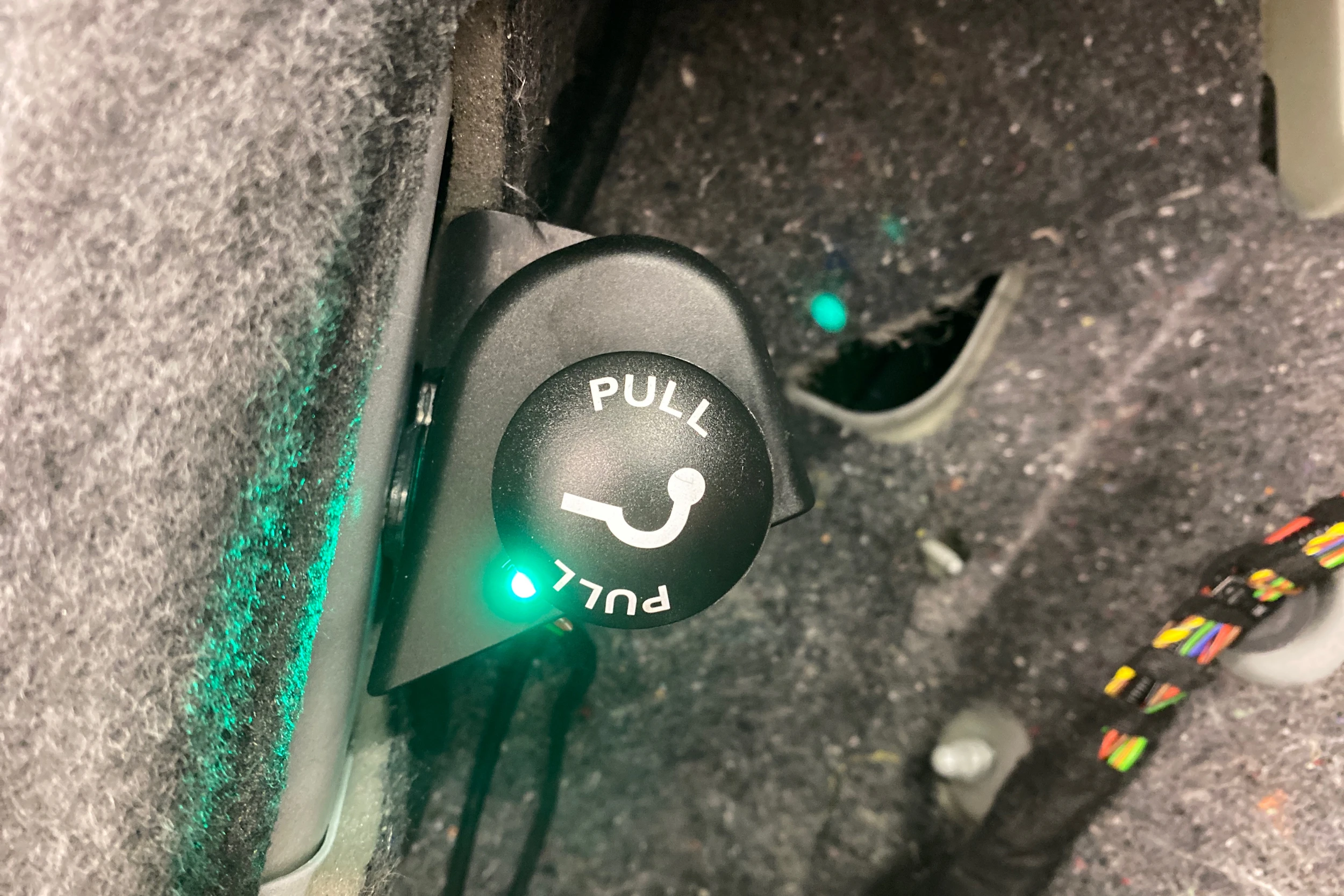 valkoinen Audi Q3 2018 kuva 25.