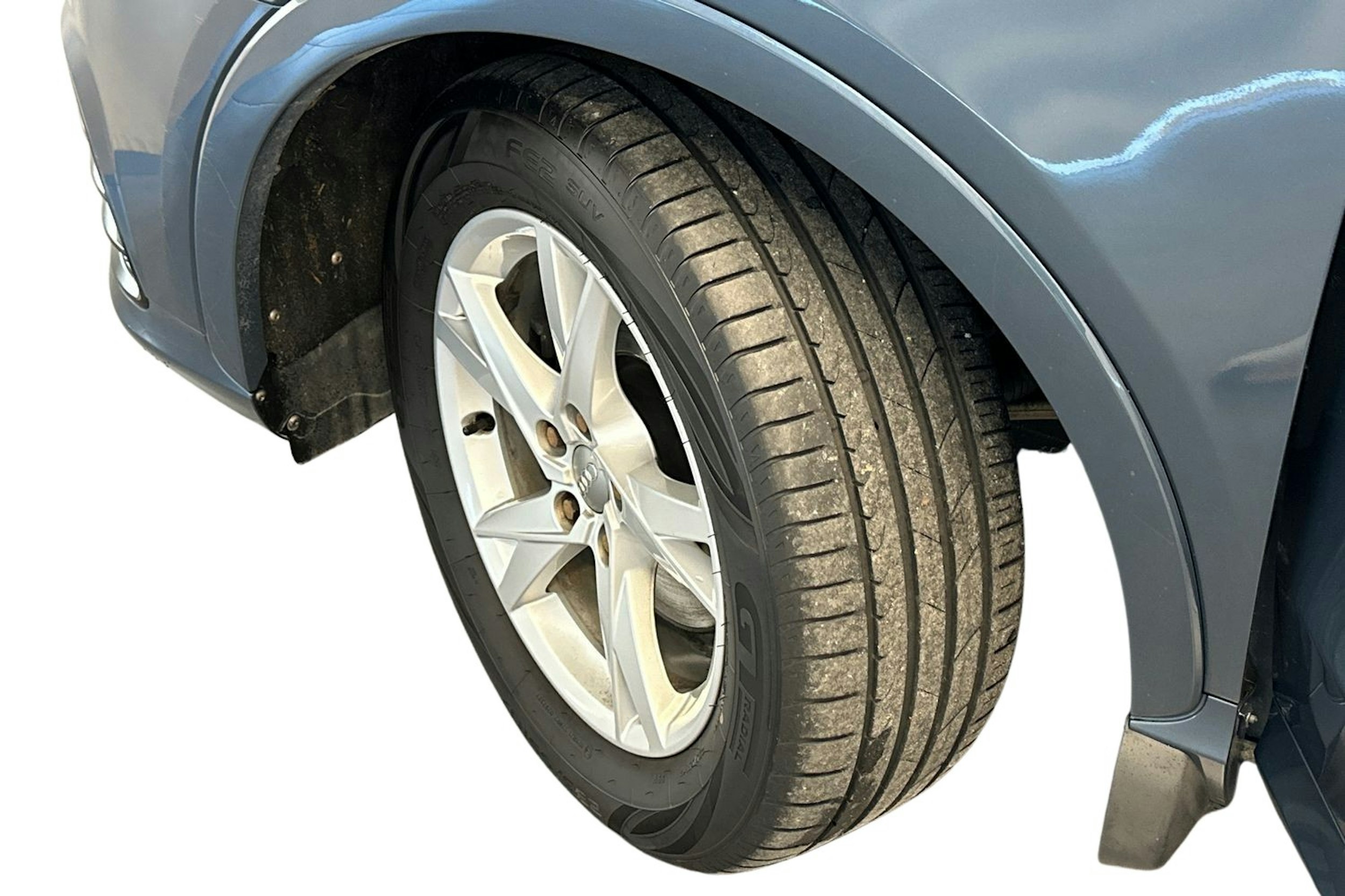 sininen Audi Q3 2018 kuva 9.