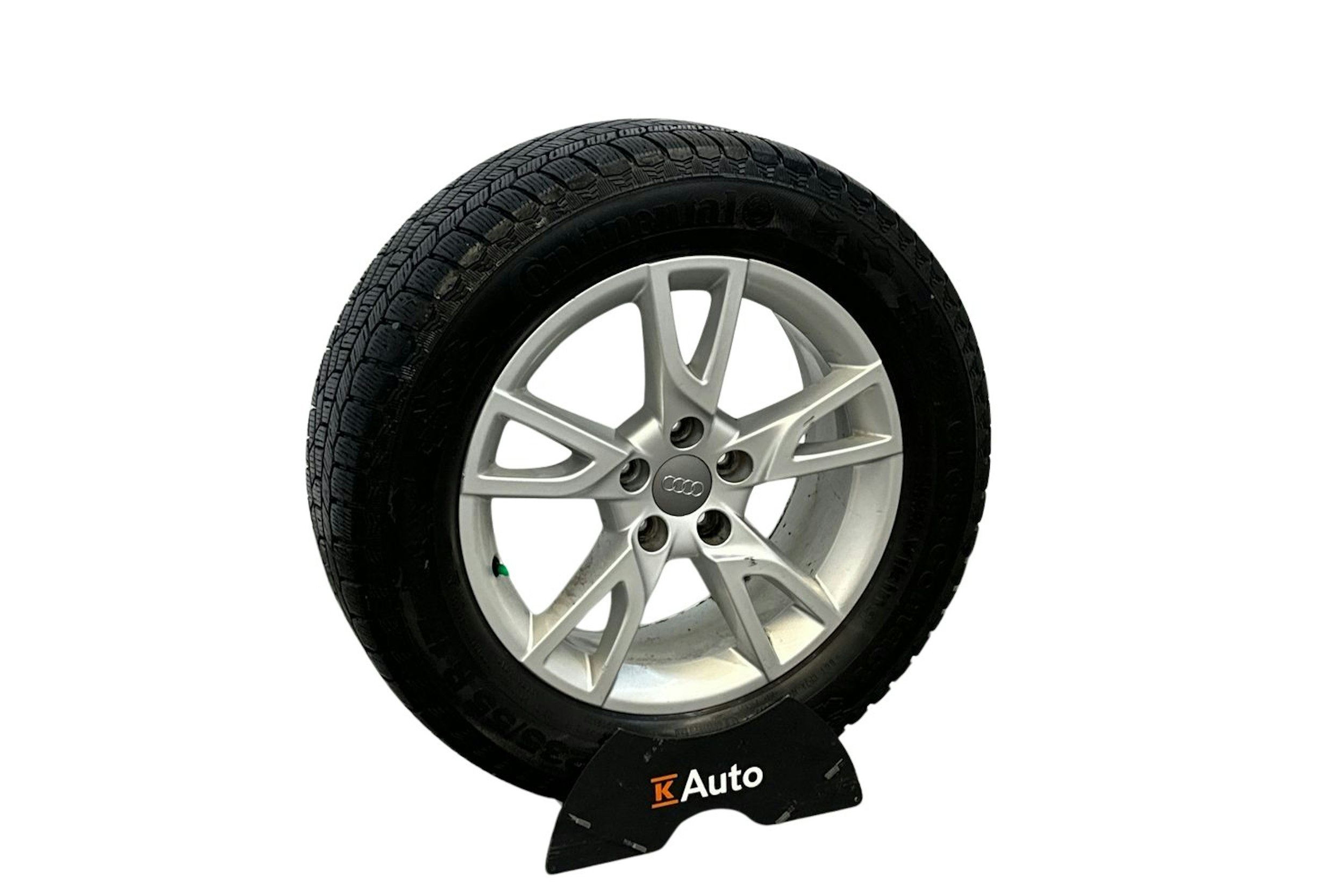 sininen Audi Q3 2018 kuva 10.