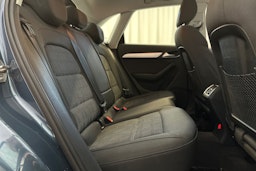 sininen Audi Q3 2018 kuva 17.