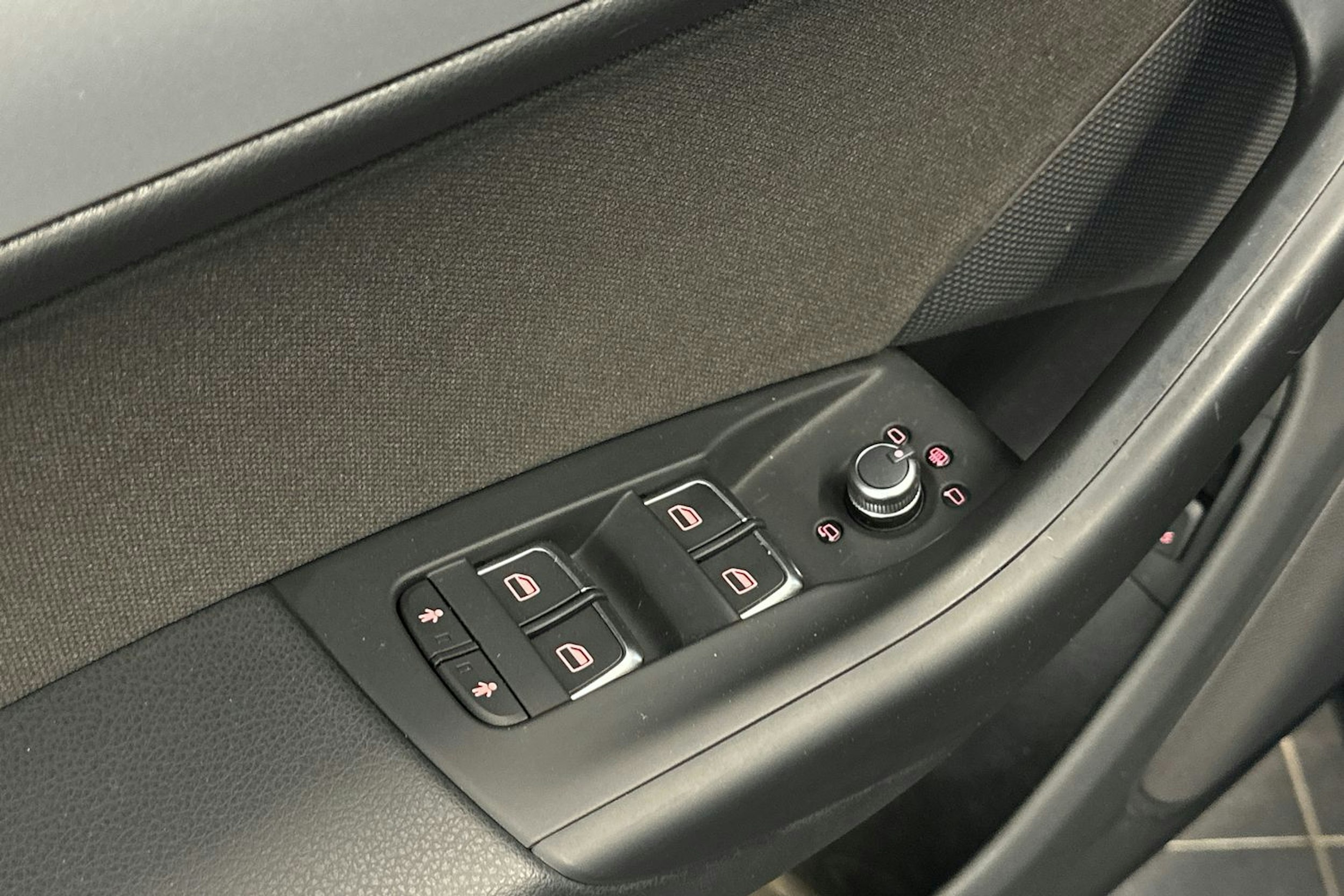 sininen Audi Q3 2018 kuva 22.