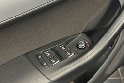 sininen Audi Q3 2018 kuva 22.