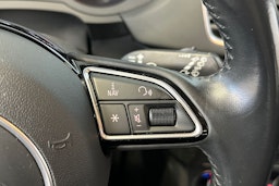sininen Audi Q3 2018 kuva 26.