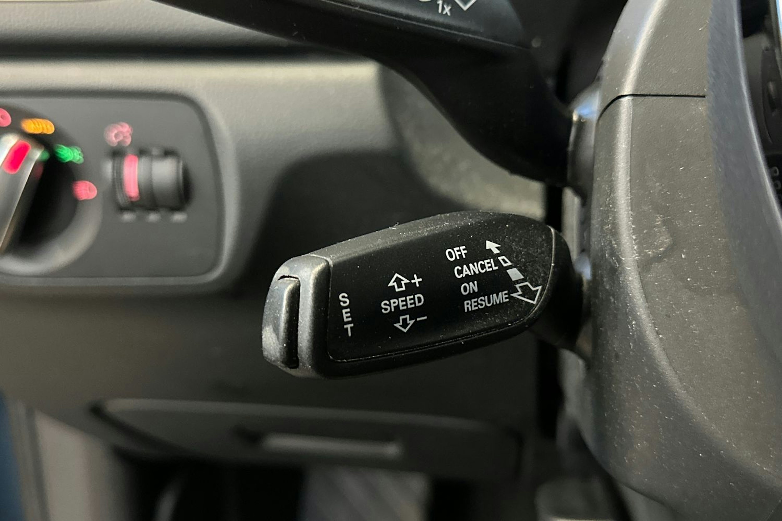 sininen Audi Q3 2018 kuva 27.