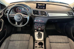 Sininen Audi Q3 2018 kuva 7.