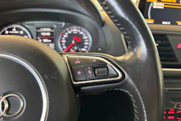 Sininen Audi Q3 2018 kuva 16.