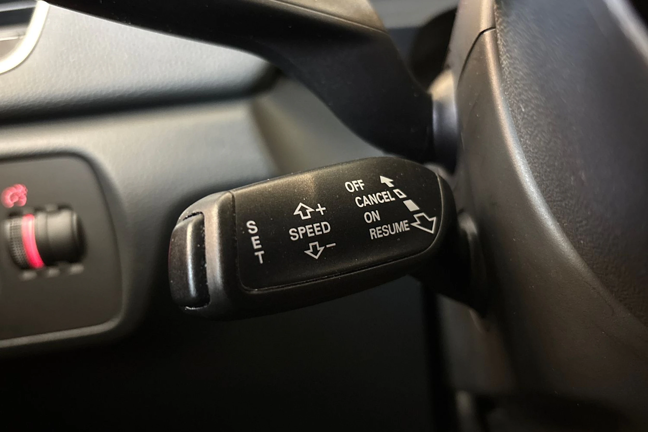 Sininen Audi Q3 2018 kuva 17.
