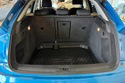 Sininen Audi Q3 2018 kuva 22.