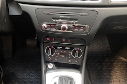 valkoinen Audi Q3 2018 kuva 22.