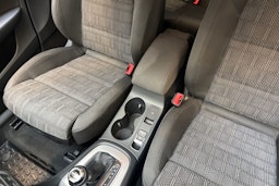 valkoinen Audi Q3 2018 kuva 24.