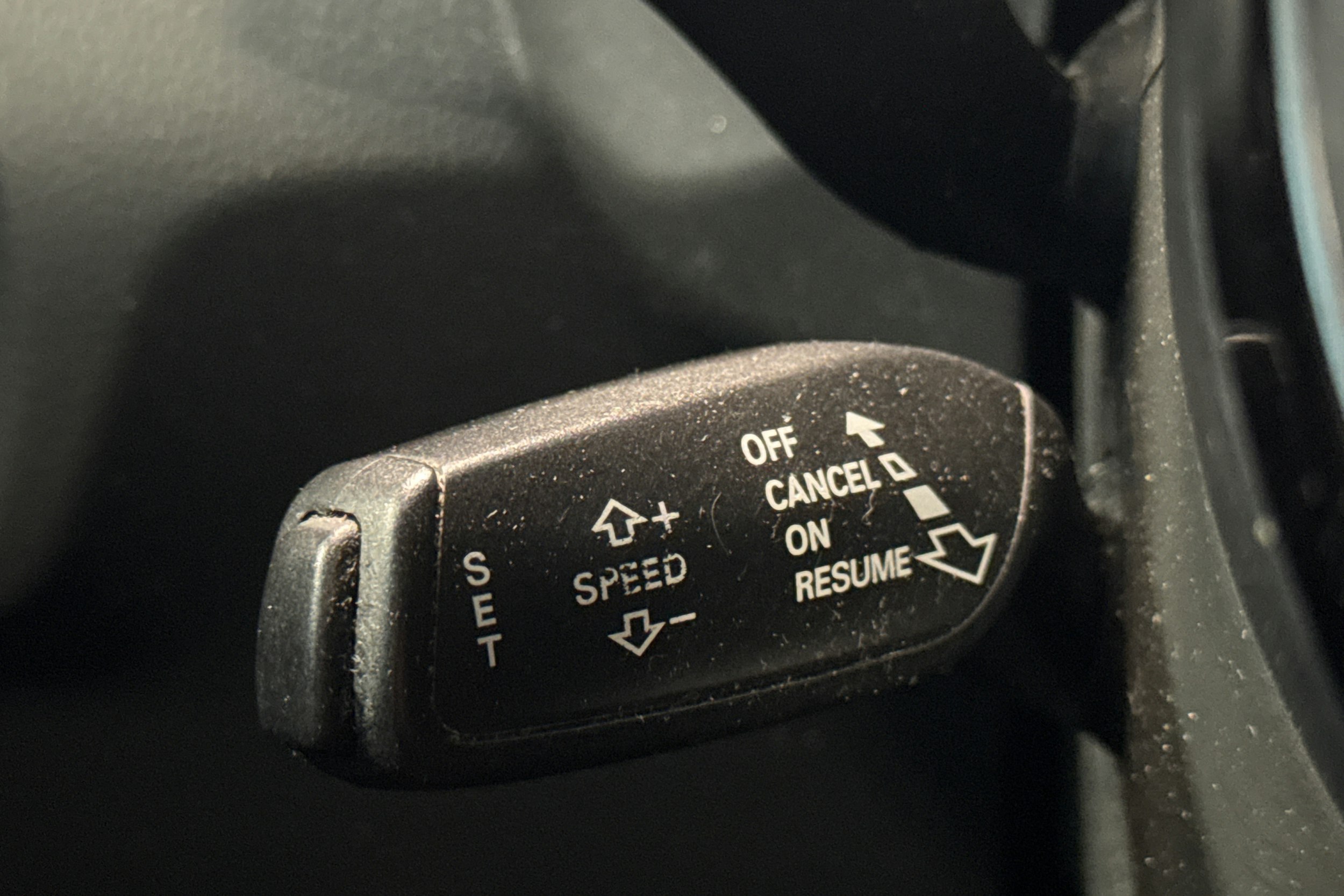 Valkoinen Audi Q3 2018 kuva 19.