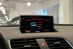 Valkoinen Audi Q3 2018 kuva 25.