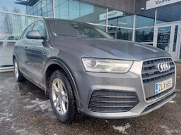 Harmaa Audi Q3 2018 kuva 1.