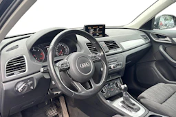 musta Audi Q3 2018 kuva 3.