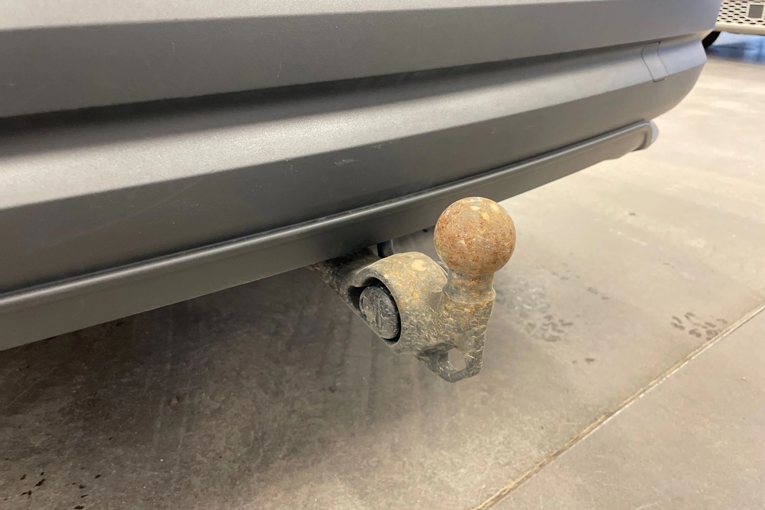 oranssi Audi Q3 2019 kuva 12.