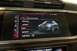 oranssi Audi Q3 2019 kuva 16.