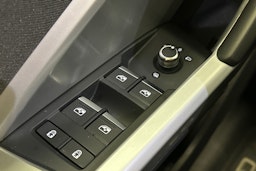 Harmaa Audi Q3 2019 kuva 17.