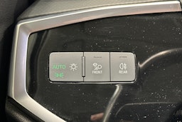 Harmaa Audi Q3 2019 kuva 18.