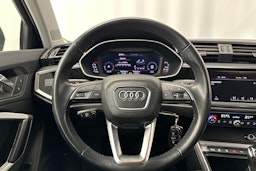 Harmaa Audi Q3 2019 kuva 21.