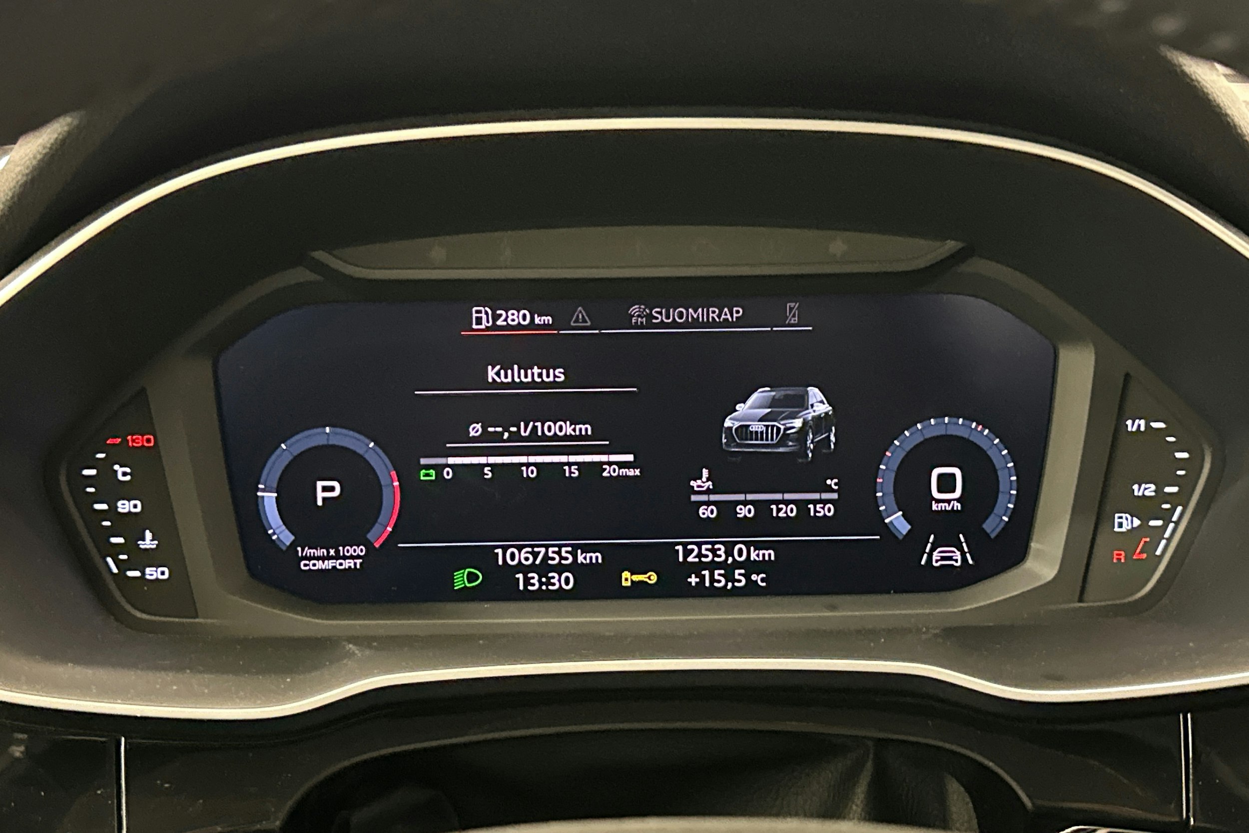 Harmaa Audi Q3 2019 kuva 22.