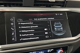 Harmaa Audi Q3 2019 kuva 23.