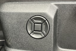 Harmaa Audi Q3 2019 kuva 29.