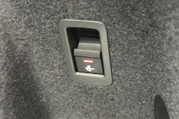 Harmaa Audi Q3 2019 kuva 33.