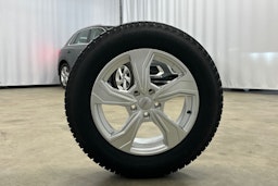 Harmaa Audi Q3 2019 kuva 36.