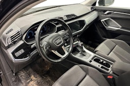 musta Audi Q3 2019 kuva 3.