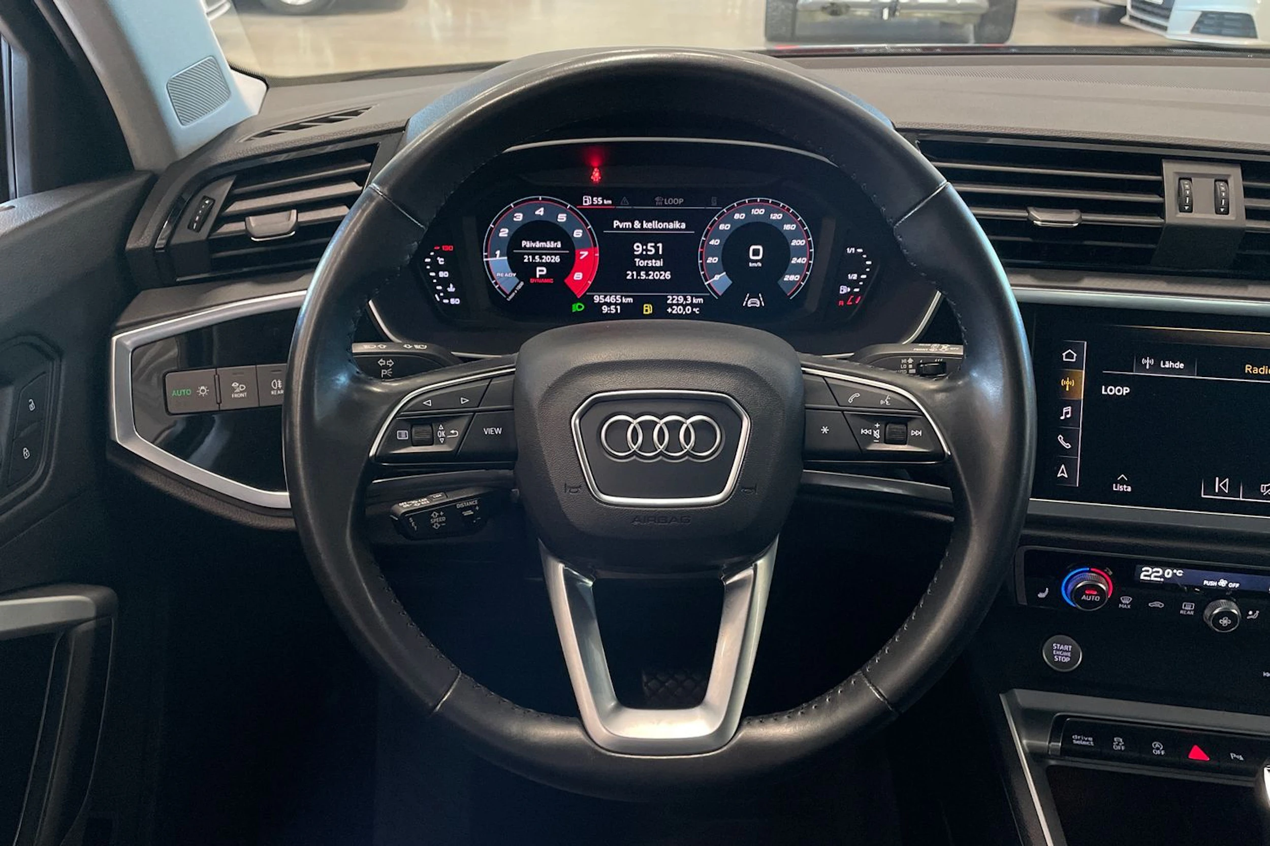 met. hopea Audi Q3 2019 kuva 12.