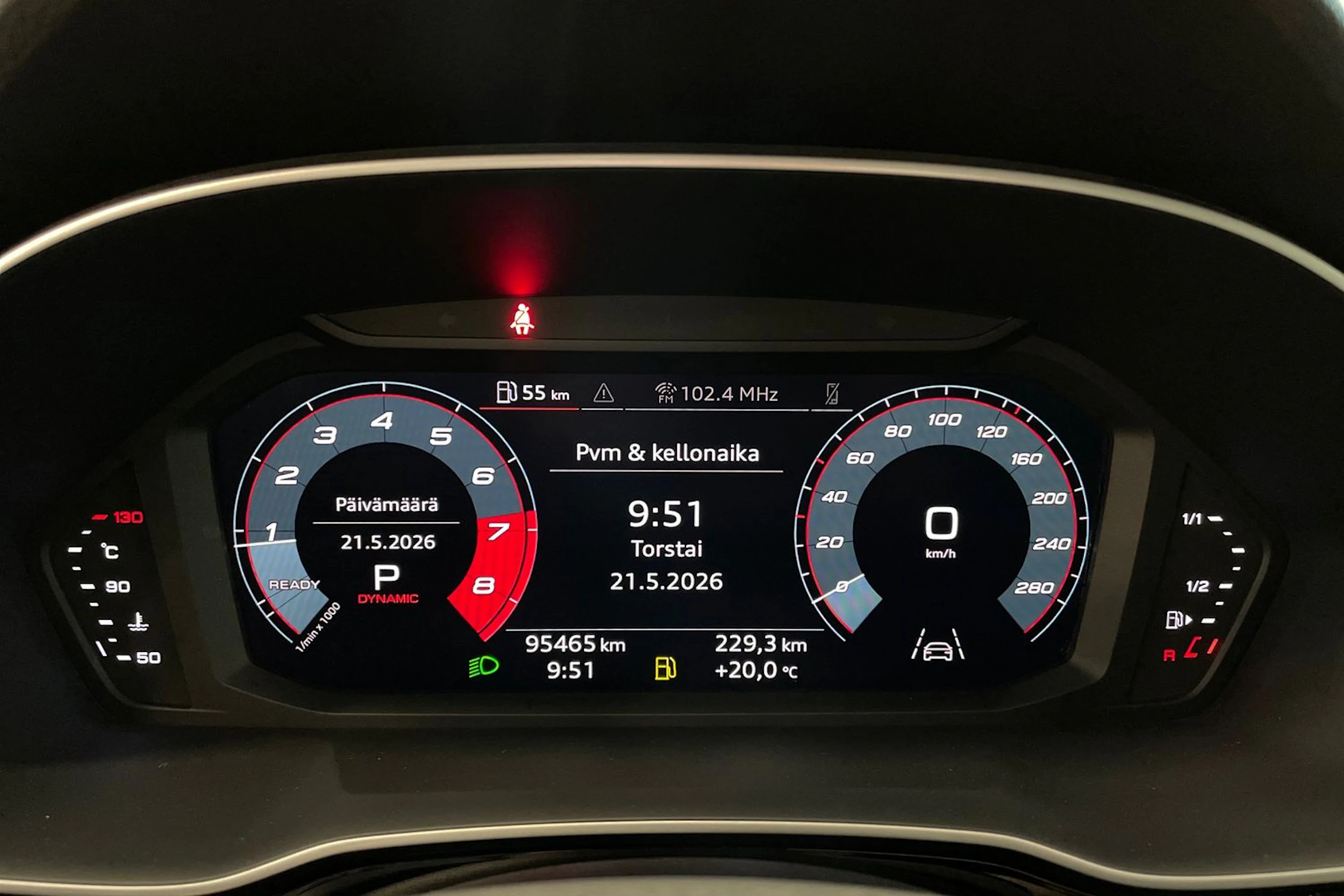 met. hopea Audi Q3 2019 kuva 13.
