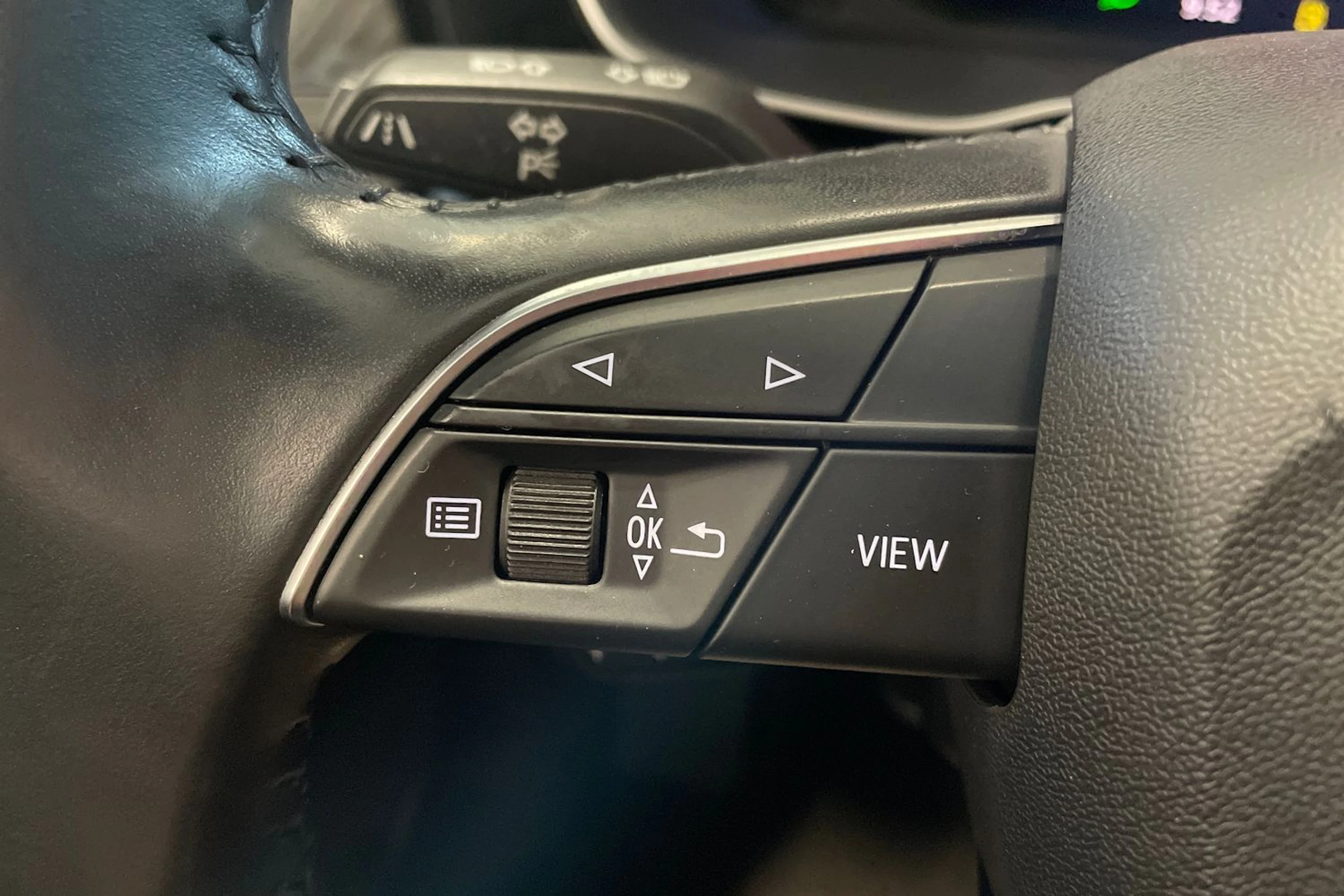 met. hopea Audi Q3 2019 kuva 15.