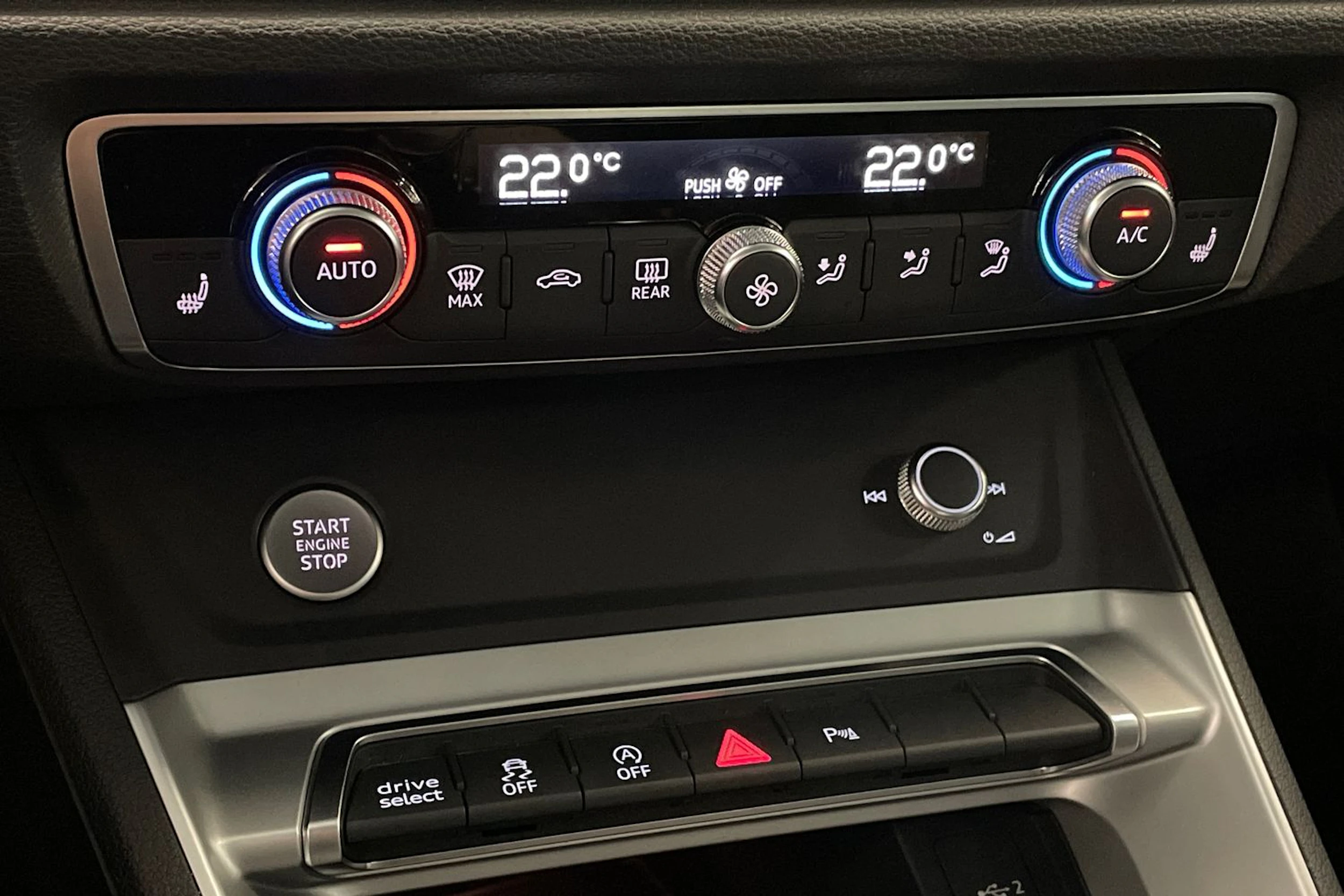 met. hopea Audi Q3 2019 kuva 25.