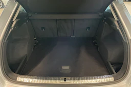 met. hopea Audi Q3 2019 kuva 28.