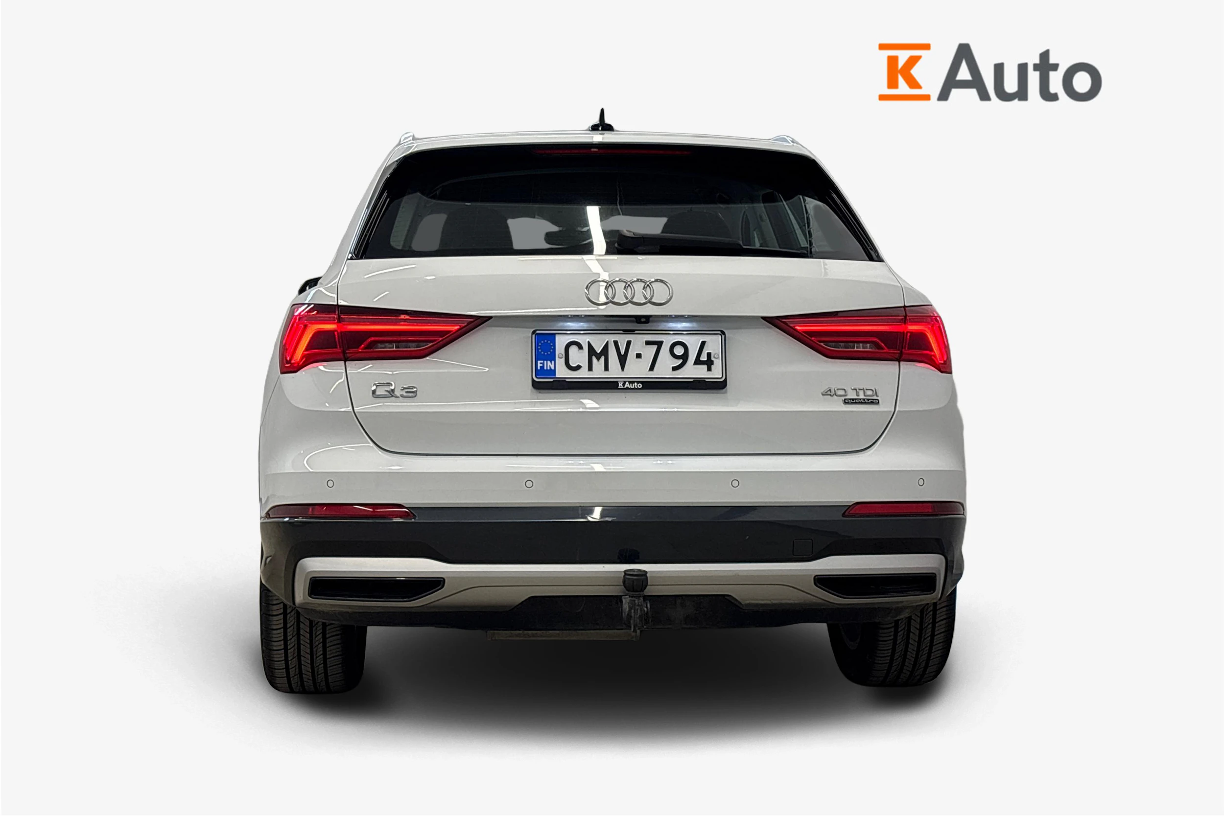 valkoinen Audi Q3 2019 kuva 4.