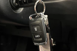valkoinen Audi Q3 2019 kuva 22.