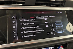 valkoinen Audi Q3 2019 kuva 25.