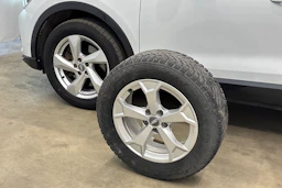 valkoinen Audi Q3 2019 kuva 38.