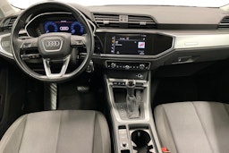 Valkoinen Audi Q3 2019 kuva 9.