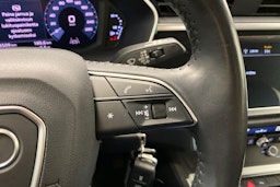 Valkoinen Audi Q3 2019 kuva 16.