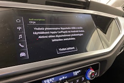 Valkoinen Audi Q3 2019 kuva 17.