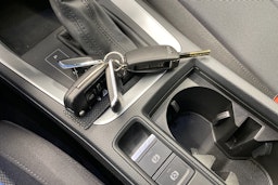 Valkoinen Audi Q3 2019 kuva 18.