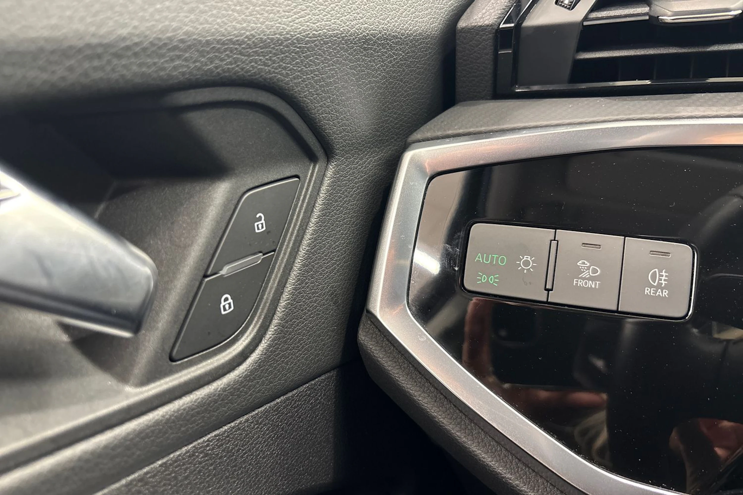 hopea Audi Q3 2019 kuva 21.