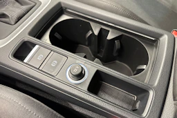hopea Audi Q3 2019 kuva 25.