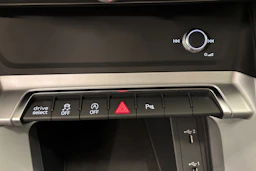 hopea Audi Q3 2019 kuva 27.