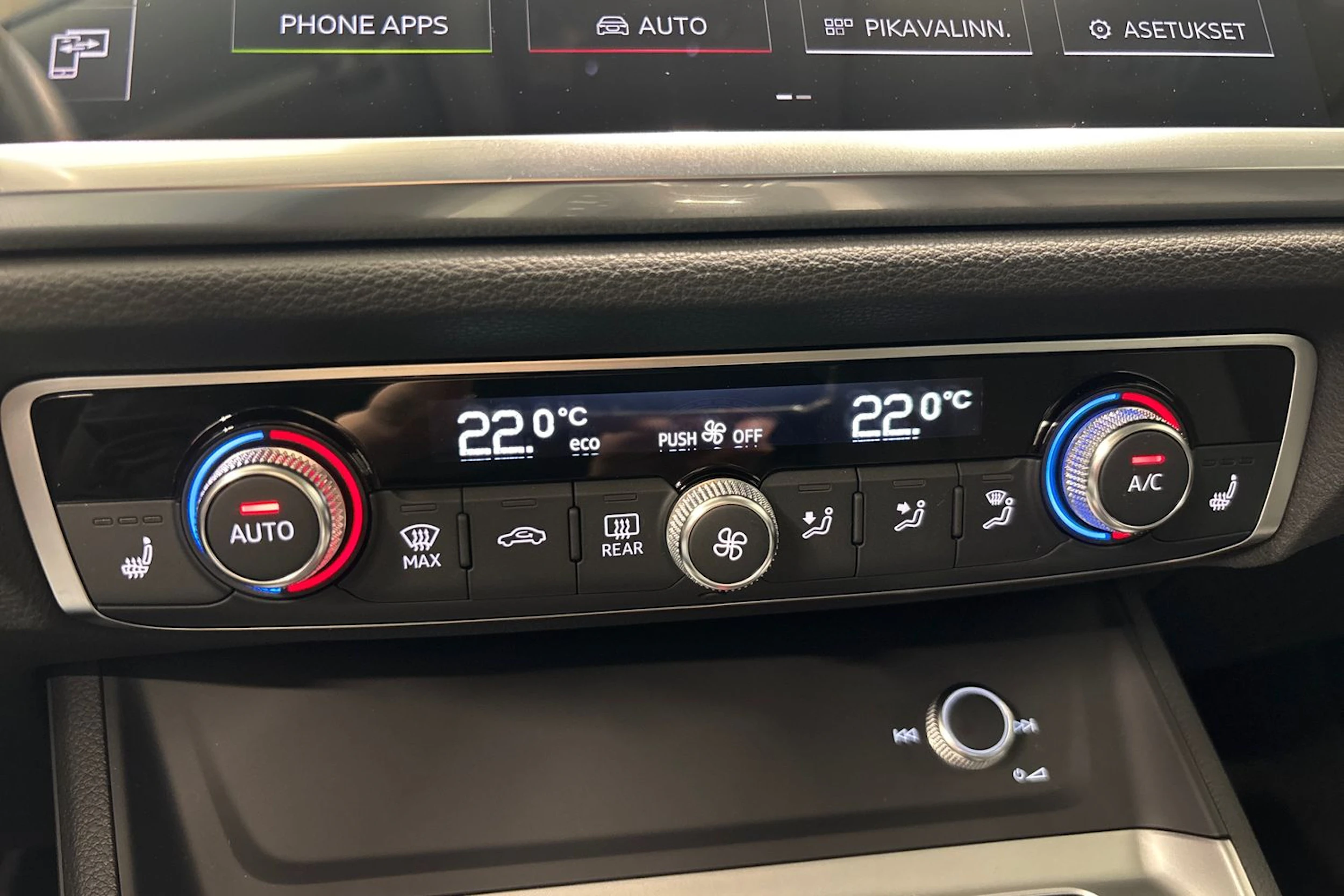 hopea Audi Q3 2019 kuva 28.