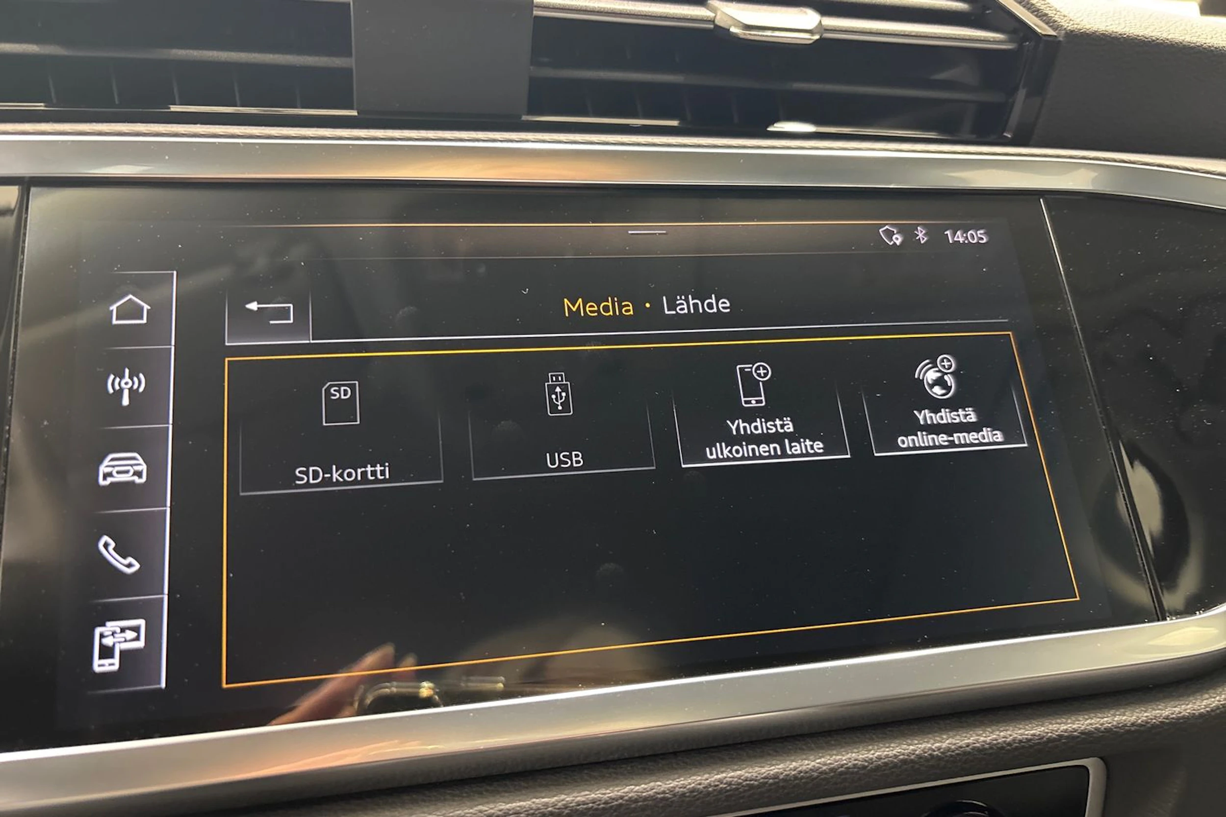 hopea Audi Q3 2019 kuva 31.