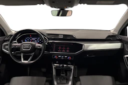 valkoinen Audi Q3 2019 kuva 7.